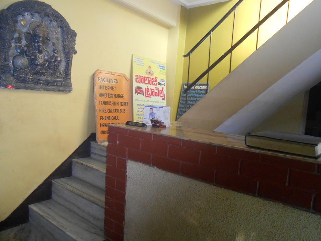 Hotel Sonmony Varanasi Exterior foto