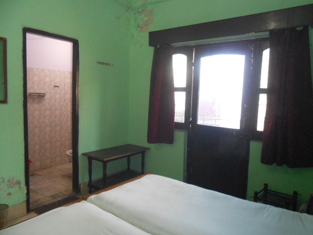 Hotel Sonmony Varanasi Exterior foto